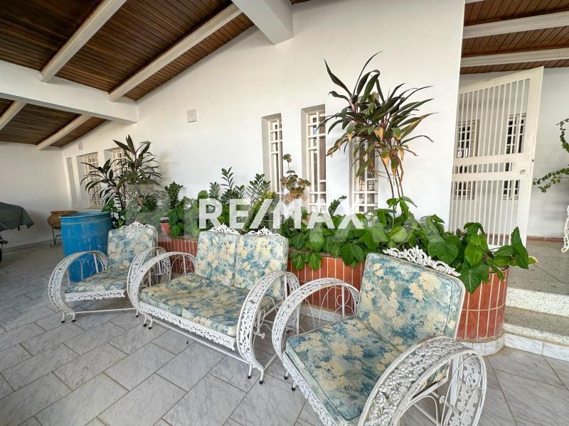 En Venta Casa o TownHouse Urbanización Las Adjuntas