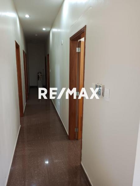 En Alquiler Casa o TownHouse Urbanización Casacoima.