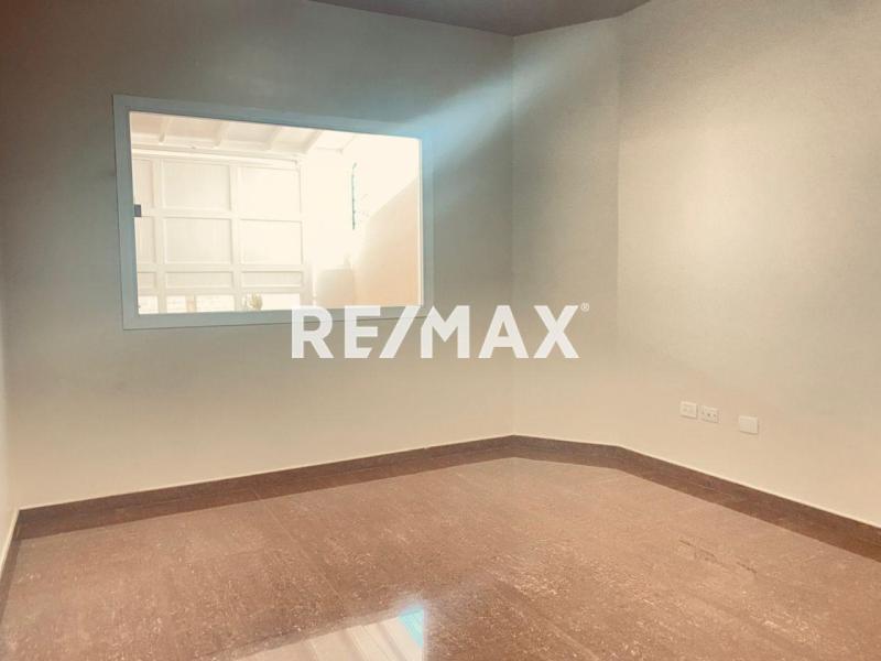 En Alquiler Casa o TownHouse Urbanización Casacoima.