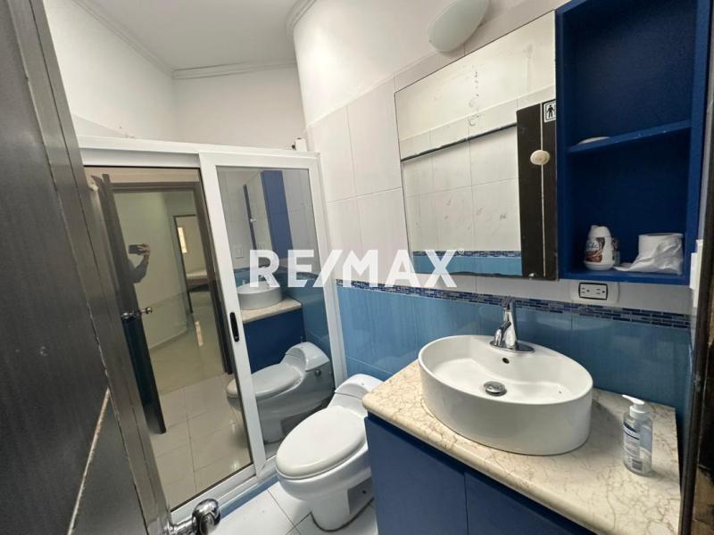 En Alquiler Casa o TownHouse Urbanización Casacoima.