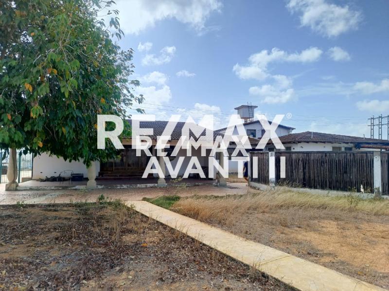 En Venta Casa o TownHouse Calle Alta Vista, Santa Irene, Punto Fijo, Carirubana, Punta Cardón, Falcón, 4102, VEN