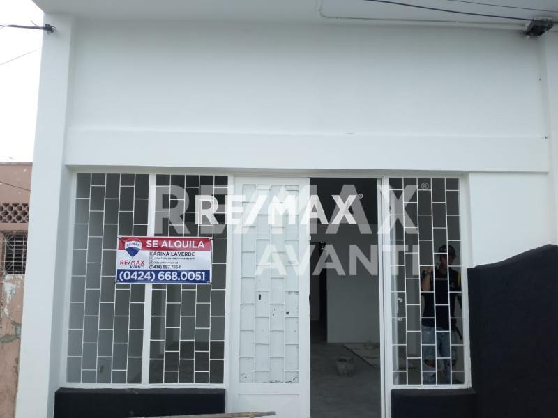En Alquiler Local Comercial Calle Girardot, Centro, Punto Fijo, Falcón, 4102, VEN