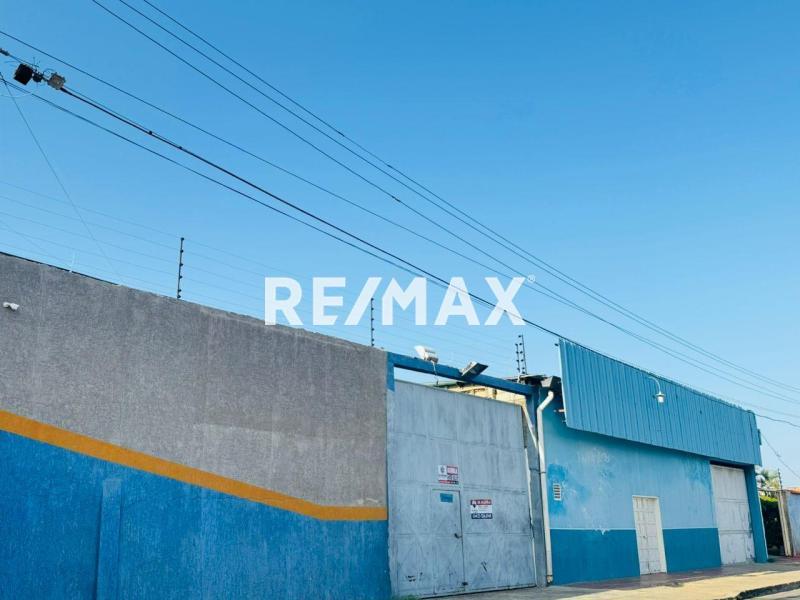 En Alquiler Local Industrial y Galpón Sector Cujicana, Punto Fijo, Estado Falcon, VEN.