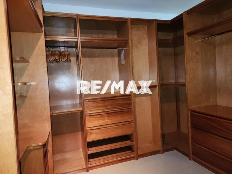 En Venta Casa o TownHouse URB LAS VIRTUDES