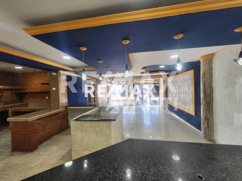 En Alquiler Local Comercial Avenida Ollarvides, Punta Cardón, Punto Fijo, Carirubana, Falcón, VEN