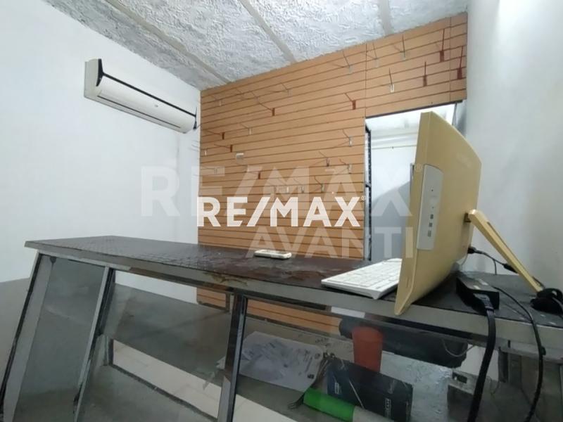 En Venta Local Comercial Av. General Riera Puerta Maraven