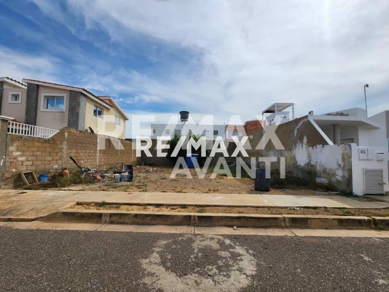 En Venta Terreno y Parcela Urbanización Las Virtudes 2