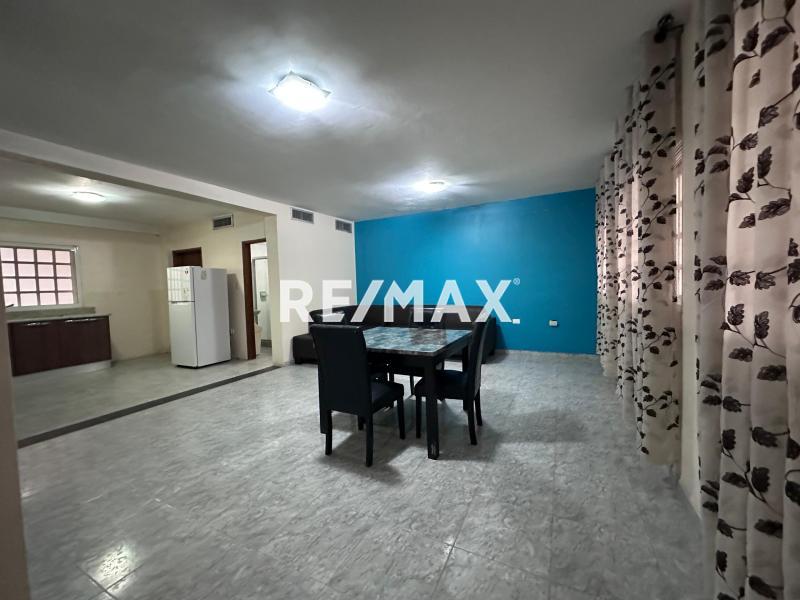 En Alquiler Casa o TownHouse Casacoima Punto Fijo, Falcón, 4102, VEN