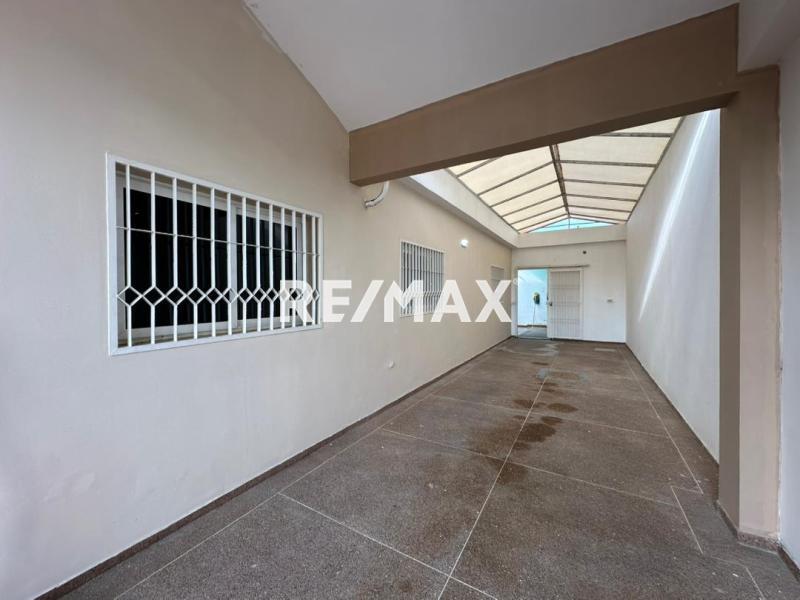 En Alquiler Casa o TownHouse Urbanización Casacoima, Punto Fijo, Carirubana, Falcón, 4102, VEN