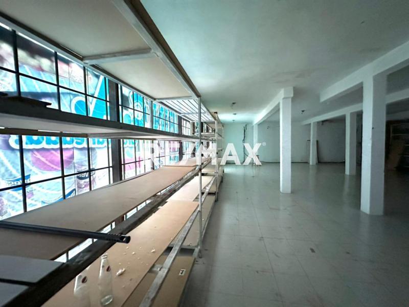 En Venta Local Comercial Calle Colombia, Centro, Punto Fijo, Falcón, 4102, VEN