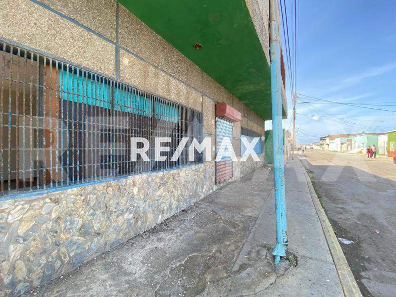 En Venta Local Comercial Calle Colombia, Centro, Punto Fijo, Falcón, 4102, VEN