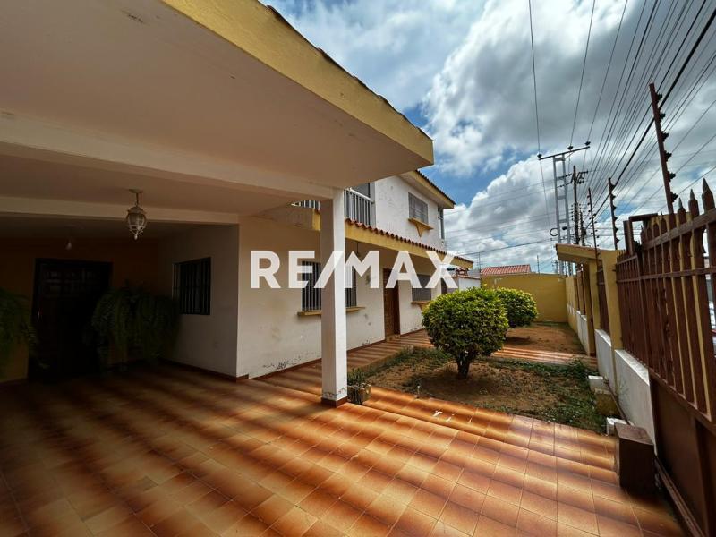 En Venta Casa o TownHouse Puerta Maraven, Cardón, Falcón, 4154, VEN