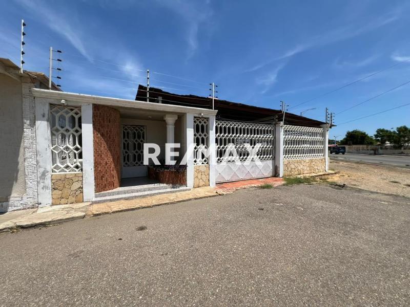 En Alquiler Casa o TownHouse Urb Zaraboncito Sector Maraven