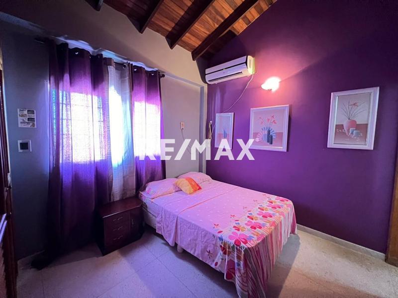 En Venta Casa o TownHouse SECTOR BRISAMAR PUERTA MARAVEN