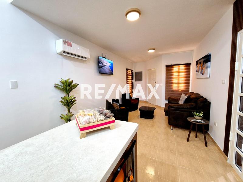 En Venta Casa o TownHouse SECTOR BRISAMAR PUERTA MARAVEN