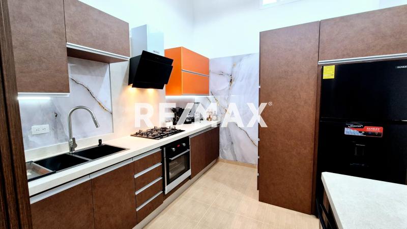 En Venta Casa o TownHouse SECTOR BRISAMAR PUERTA MARAVEN