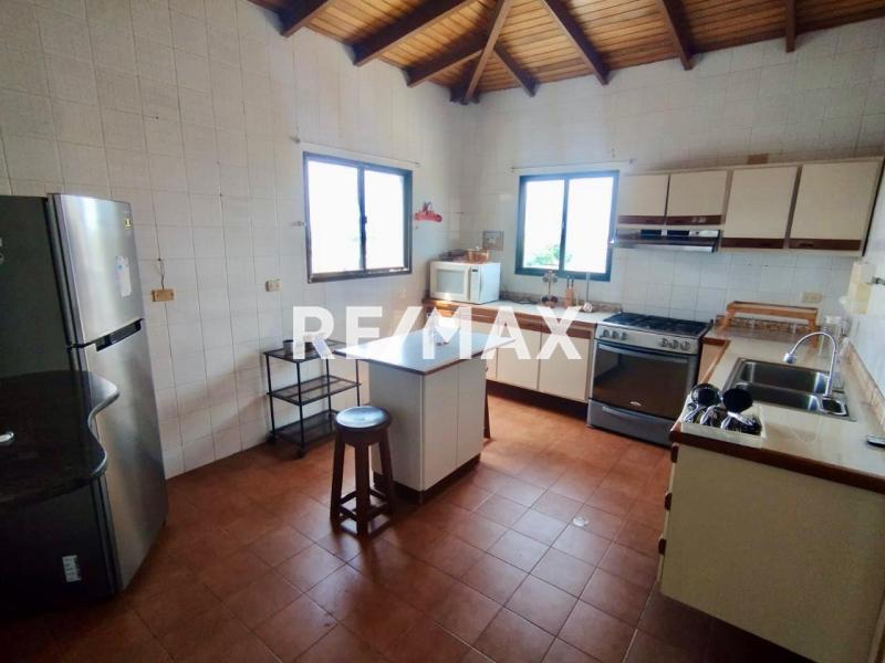 En Venta Apartamento Edificio conjunto residencial las Cumaraguas Sector Bella Vista