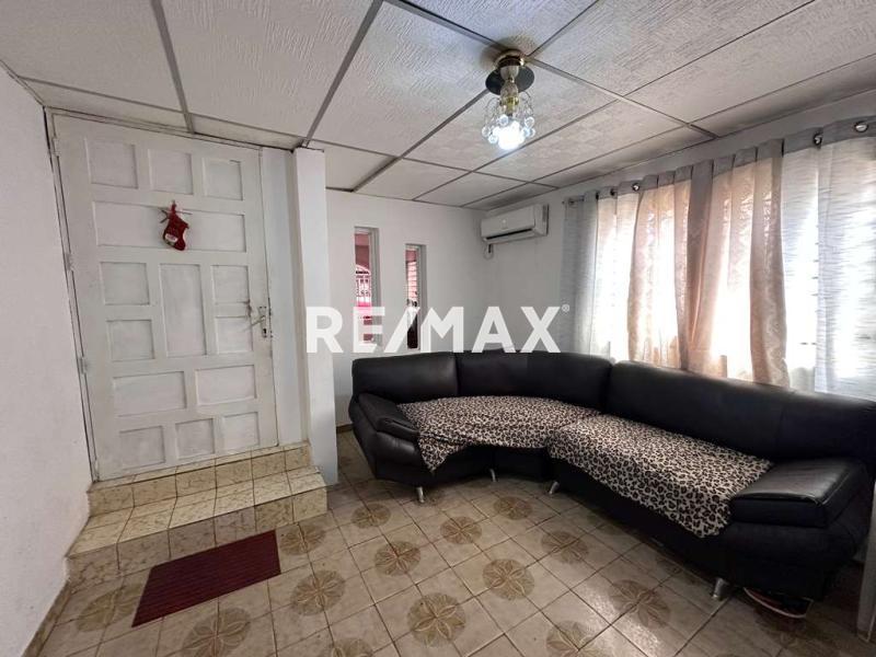 En Venta Casa o TownHouse Cujicana, Punto Fijo, Estado Falcón