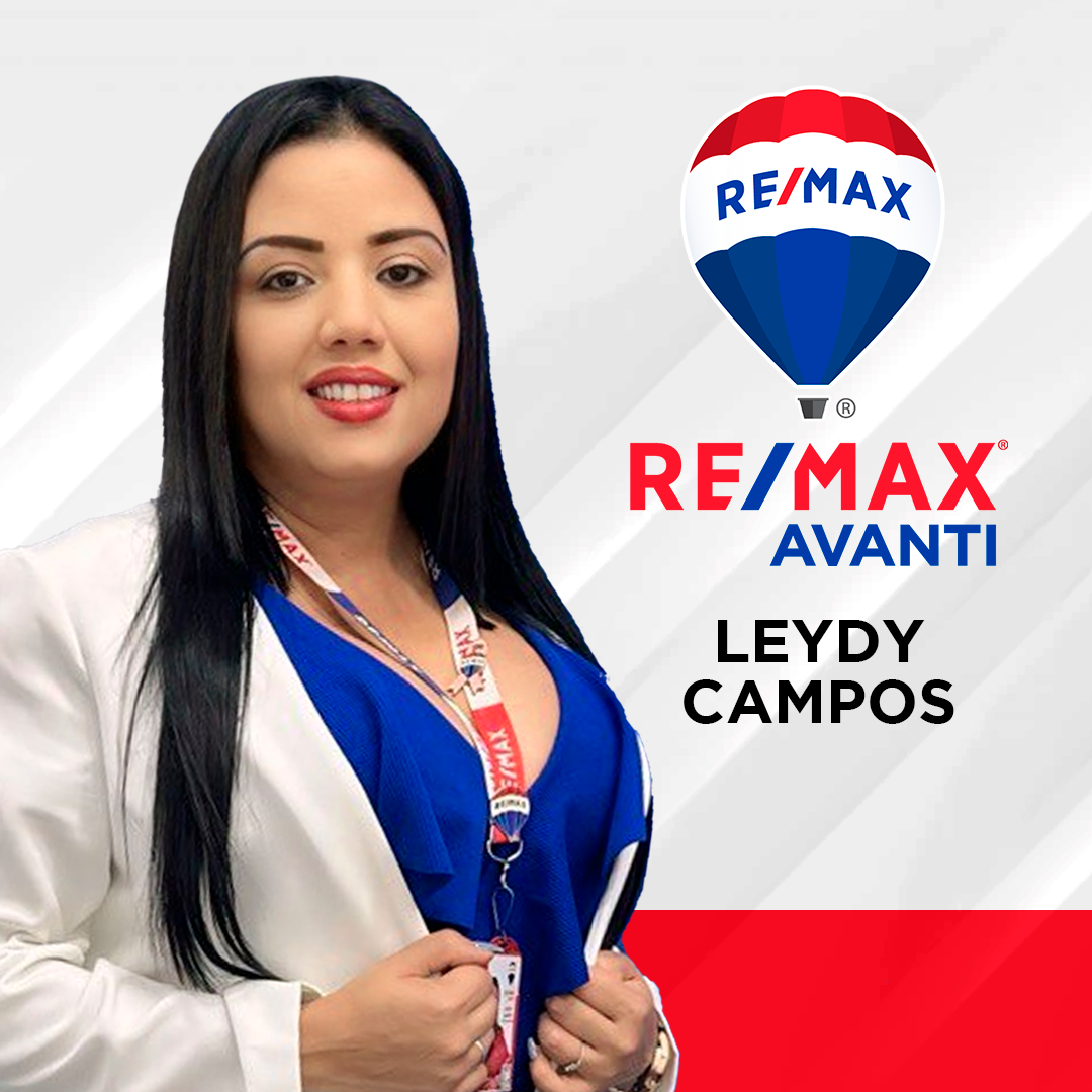 En Venta Casa o TownHouse Av. Principal de Bella Vista