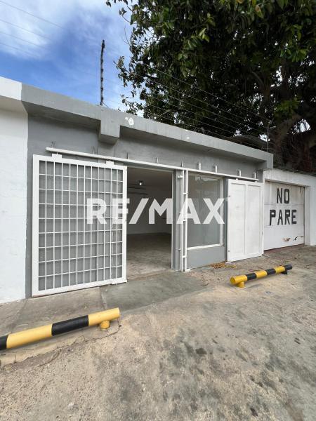 En Alquiler Local Comercial Avenida Luis Beltrán Prieto Figueroa, Caja de Agua, Punto Fijo, Falcón, 4102, VEN