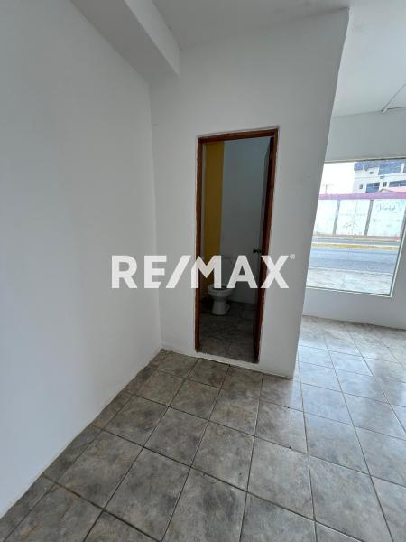 En Alquiler Local Comercial Avenida Luis Beltrán Prieto Figueroa, Caja de Agua, Punto Fijo, Falcón, 4102, VEN