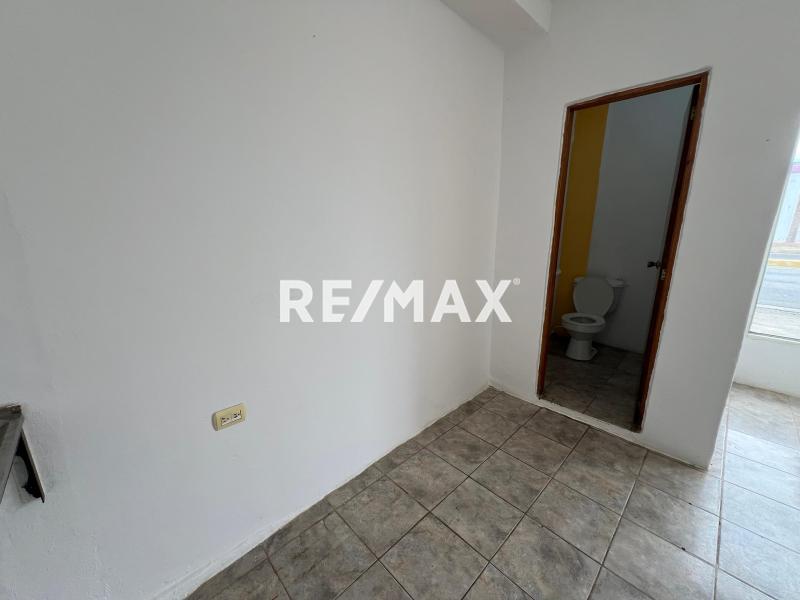 En Alquiler Local Comercial Avenida Luis Beltrán Prieto Figueroa, Caja de Agua, Punto Fijo, Falcón, 4102, VEN