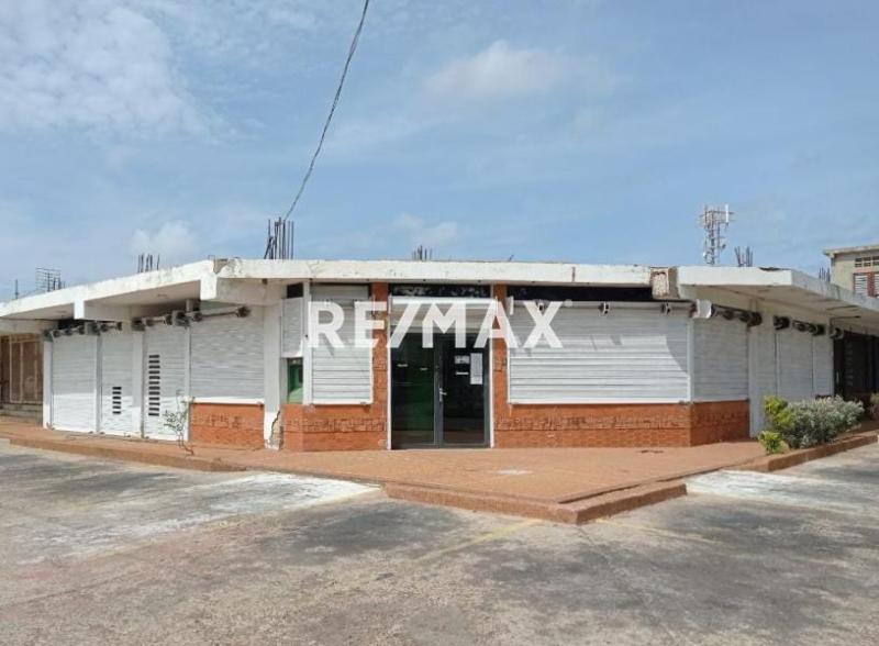 En Alquiler Local Comercial Avenida Luis Beltrán Prieto Figueroa, Caja de Agua, Punto Fijo, Falcón, 4102, VEN