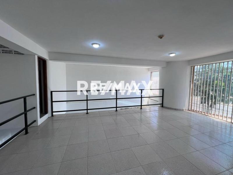 En Alquiler Local Comercial Caja de Agua, Punto Fijo, Falcón, 4102, VEN