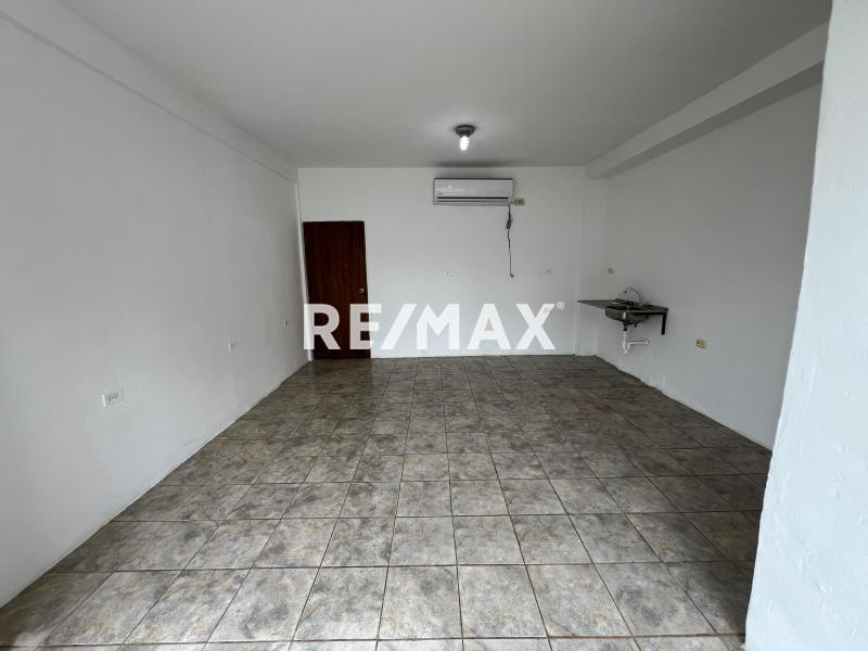 En Alquiler Local Comercial Caja de Agua, Punto Fijo, Falcón, 4102, VEN