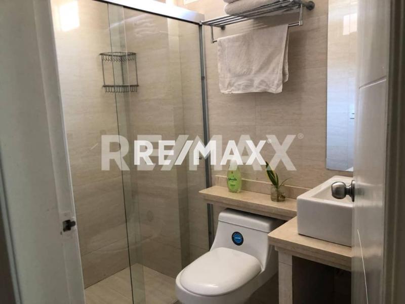 En Venta Casa o TownHouse Calle Guadalupe, urbanización manaure