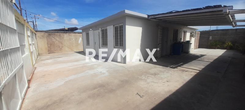 En Venta Casa o TownHouse Puerta Maraven, Cardón, Falcón, 4167, VEN