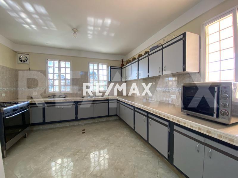 En Venta Casa o TownHouse Urb. Zarabon, Punto Fijo Estado Falcon