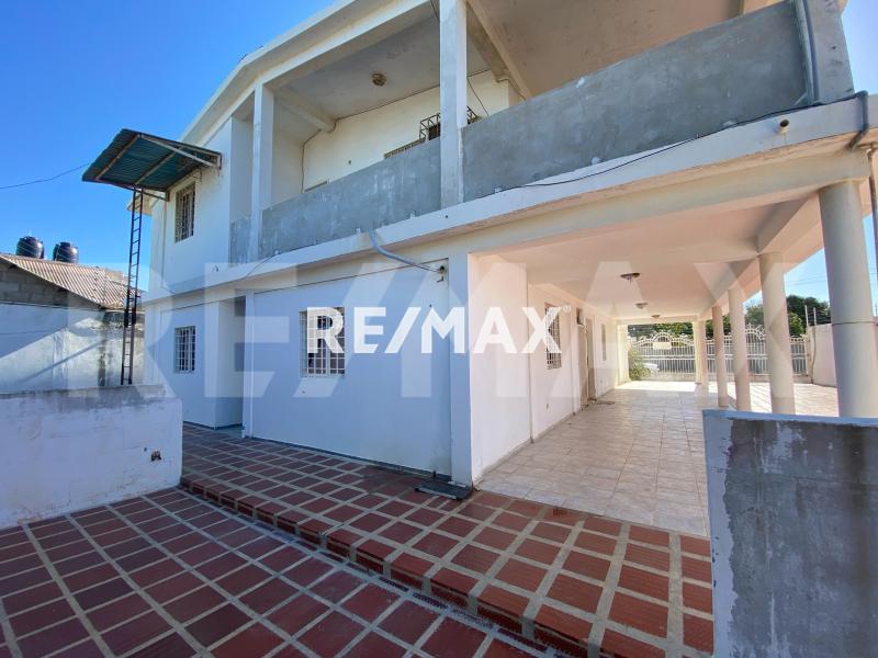 En Venta Casa o TownHouse Urb. Zarabon, Punto Fijo Estado Falcon