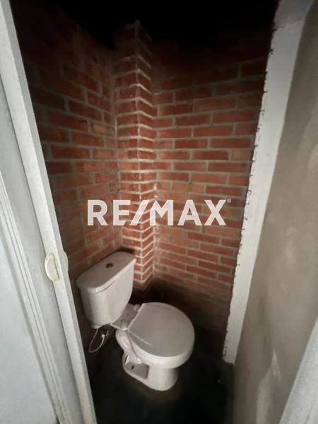 En Alquiler Local Comercial Avenida General Pelayo, Puerta Maraven, Cardón, Falcón, 4154, VEN