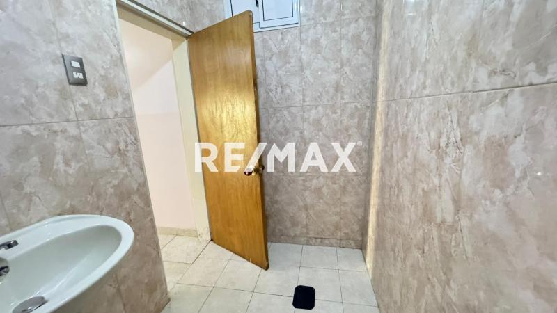 En Venta Local Comercial Avenida Ollarvides, Puerta Maraven, Cardón, Falcón, 4154, VEN