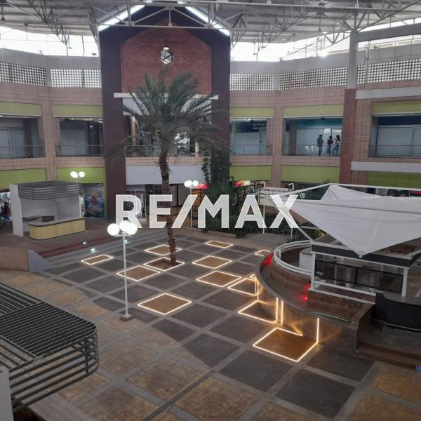 En Venta Local Comercial C.C.LAS VIRTUDES PLANTA ALTA PUNTO FIJO ESTAO FALCON