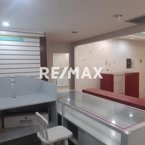 En Venta Local Comercial C.C.LAS VIRTUDES PLANTA ALTA PUNTO FIJO ESTAO FALCON