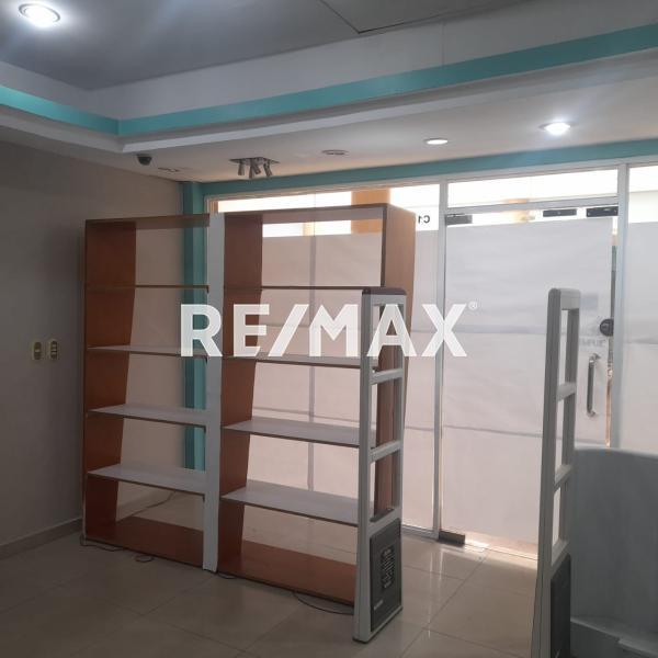 En Venta Local Comercial C.C.LAS VIRTUDES PLANTA ALTA PUNTO FIJO ESTAO FALCON