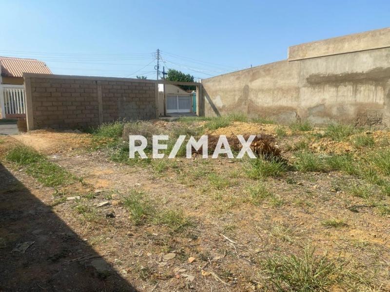 En Venta Terreno y Parcela Calle Guadalupe urbanización manaure