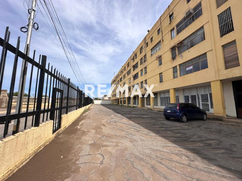 En Alquiler Apartamento Av 1 Zarabon