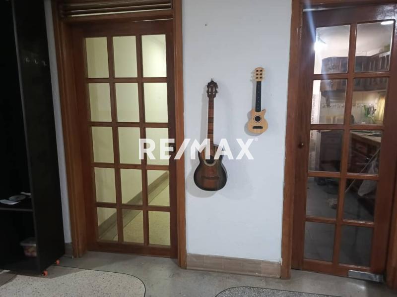 En Venta Apartamento Urb. Santa Irene, Punto Fijo, Estado Facón