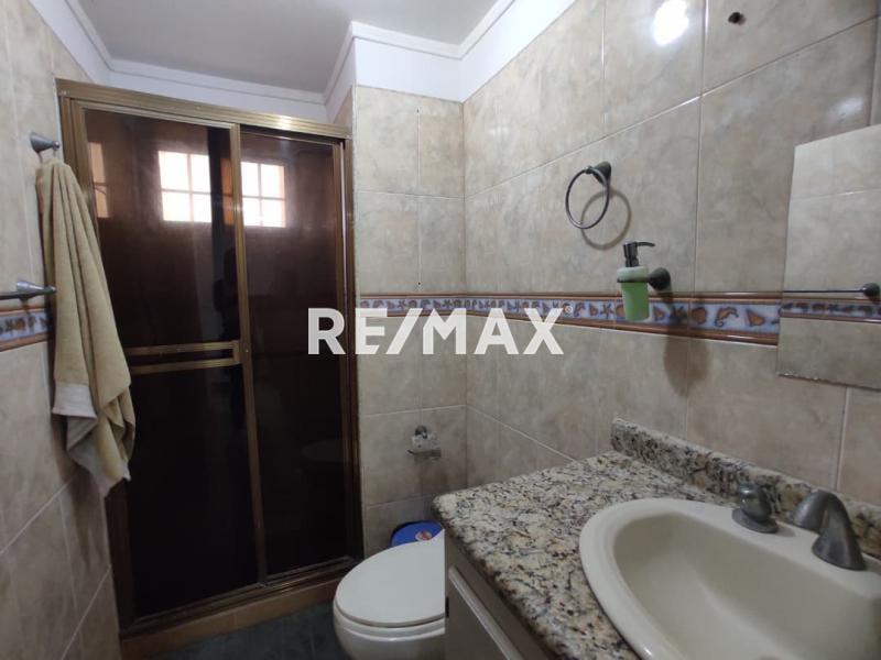 En Venta Apartamento Urb. Santa Irene, Punto Fijo, Estado Facón