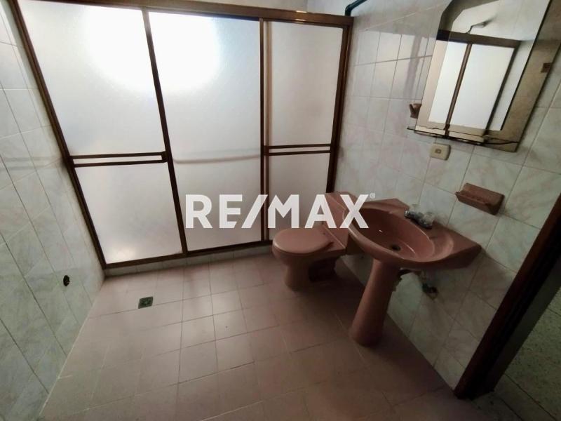 En Venta Apartamento Urb. Santa Irene, Punto Fijo, Estado Facón