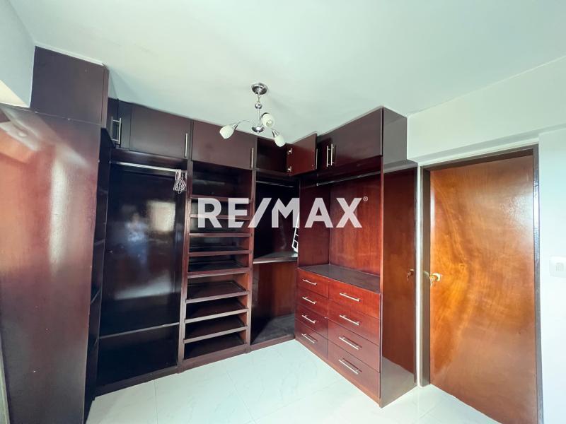 En Venta Apartamento Urb. Santa Irene, Punto Fijo, Estado Facón