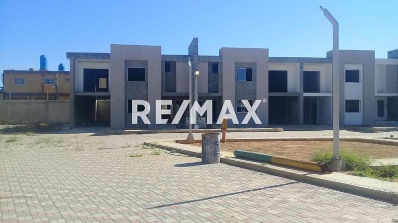 En Venta Casa o TownHouse Caja de Agua, Punto Fijo, Falcón, 4102, VEN