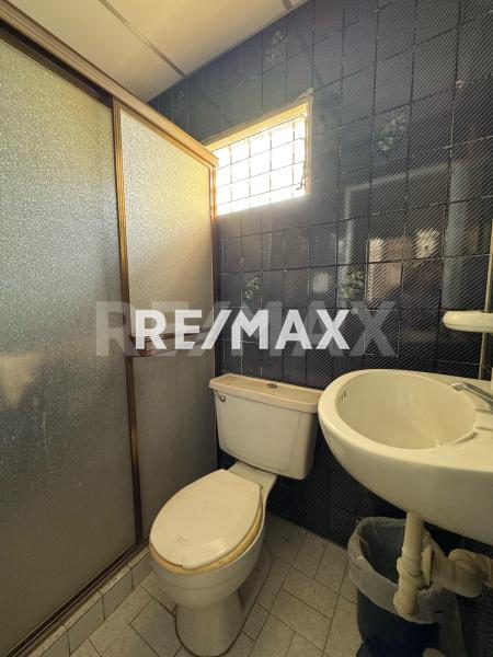 En Venta Casa o TownHouse AV 2 de Antiguo Aeropuerto