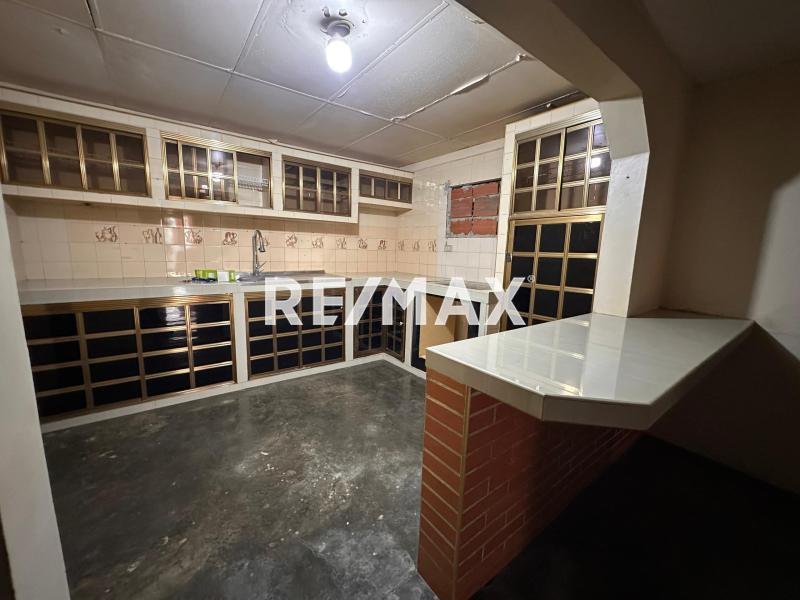 En Venta Casa o TownHouse AV 2 de Antiguo Aeropuerto