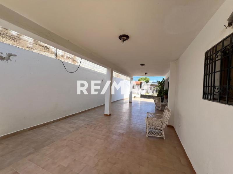 En Venta Casa o TownHouse Urb. Los Corales, Santa Irene, Punto Fijo, Estado Falcon