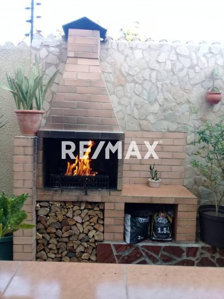 En Venta Casa o TownHouse Urb. Los Corales, Santa Irene, Punto Fijo, Estado Falcon