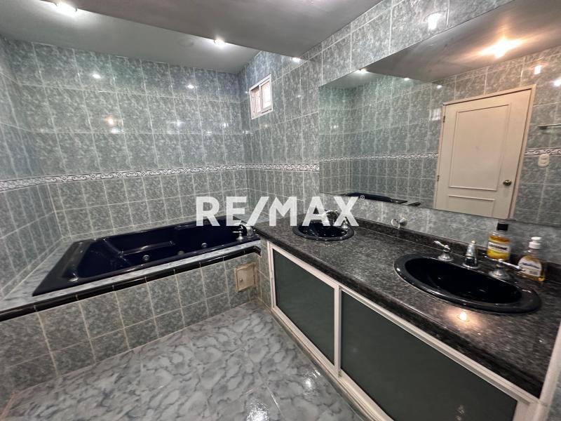 En Venta Casa o TownHouse Urb. Los Corales, Santa Irene, Punto Fijo, Estado Falcon